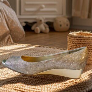 NEW!!! BANDOLINO SILVER FLEXIBLE GLITTER SHOES - SIZE 10 M